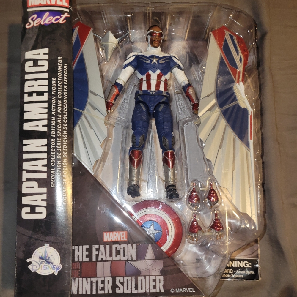 Authentic Captain America Marvel Select "Sam Wilson" action figure. NWO